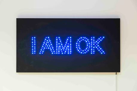 22_나는 괜찮아_2014_LED,plywood_76x145x3