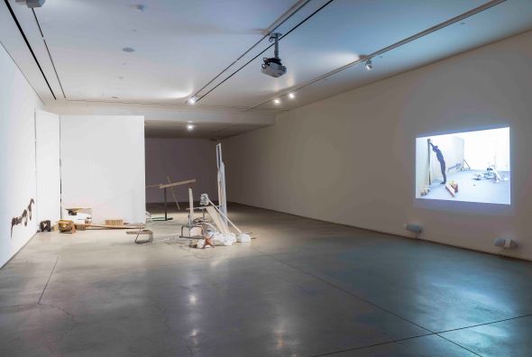 노혜리_삼만불 Thirty thousand dollars_2017_Performance_13’00”(3).jpg